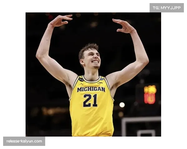 弗朗茨瓦格纳脚踝伤愈复出魔术锋线补强